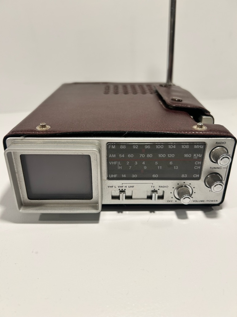 Vintage Emerson VR22 Micro TV FM AM Radio Portable 1986 w/ Case VHF UHF- Works